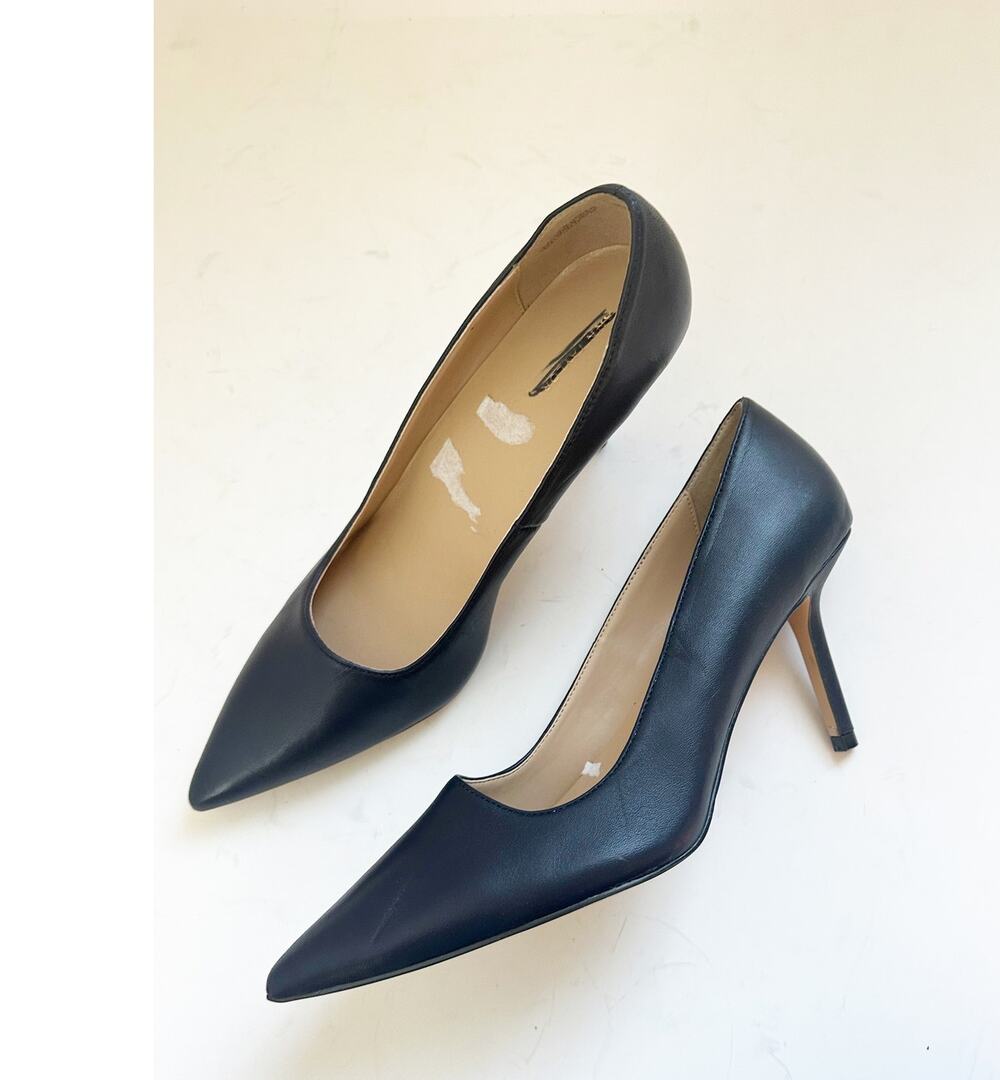NWOB Ann Taylor Mae Leather Pumps Black 8.5